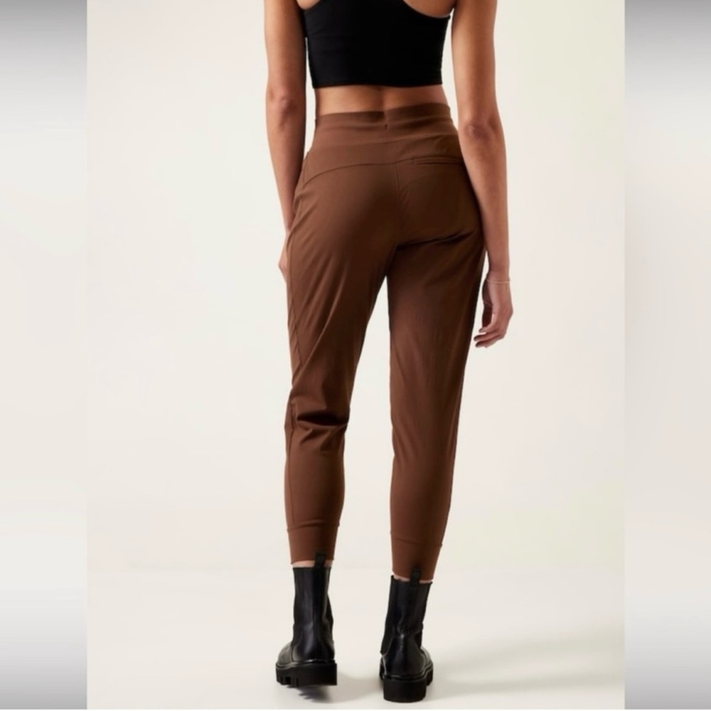 ATHLETA Reddish Cognac Brown Trekkie North High Waisted Workout Jogger Pants - Picture 4 of 15